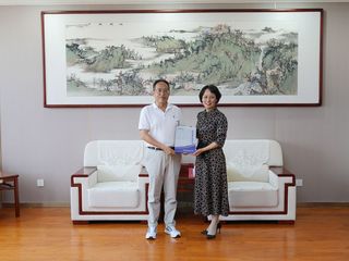 我校优秀校友曲金民回校交流